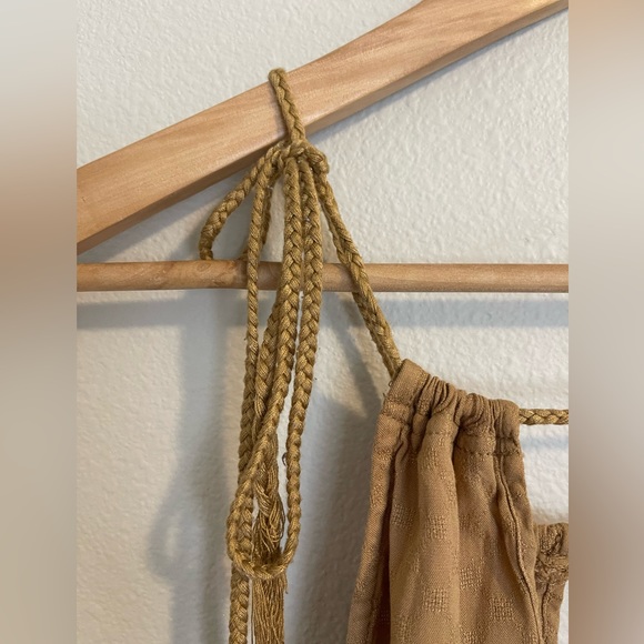 Women halter top in mustard brown color size XS. - Picture 5 of 6